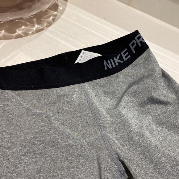 Nike leggings - Picture 2 of 6